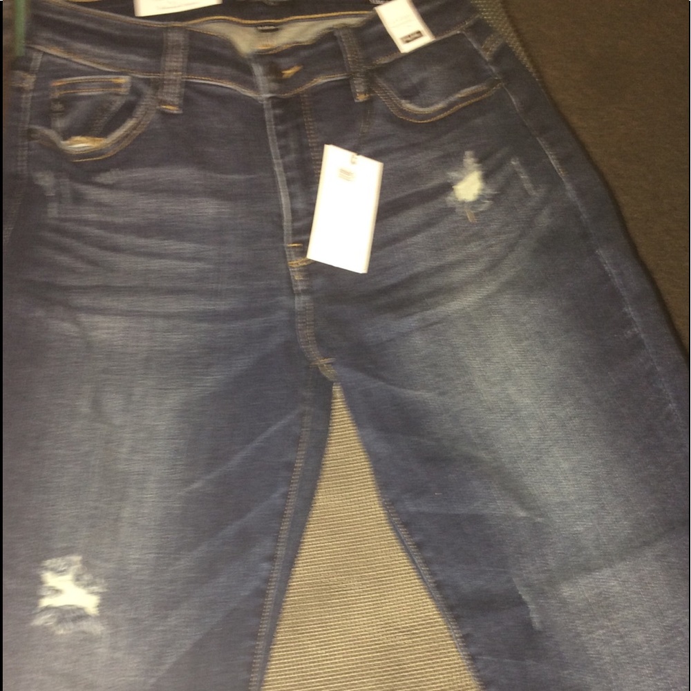 Dark torn Judy Blue jeans. NWT